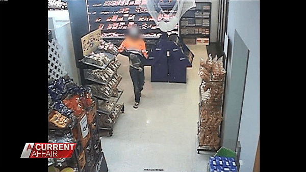 辣眼睛！澳超市肉制品成窃贼首选 偷盗手法“简单粗暴” - 2