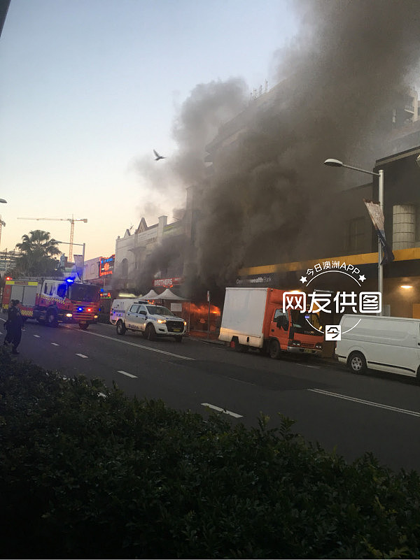 悉尼Auburn商业街突发大火：现场浓烟滚滚 多家商店被火势吞没！（视频） - 3