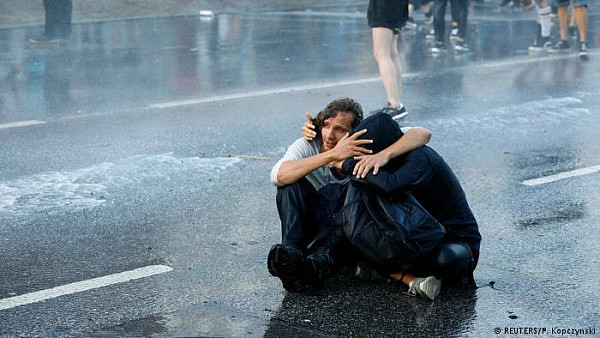 突发！G20峰会变“骚乱峰会” 抗议者险些冲进澳总理谭保下榻酒店 骚乱已造成百余警察受伤（组图） - 5