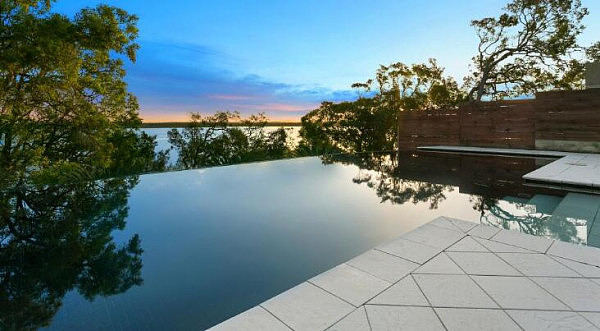 难以置信！悉尼无敌海景房 带游泳池 带车库 售价100万不到！（图） - 6