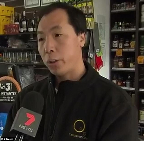 两个月被抢5次！墨尔本华裔店主苦练中国功夫防身！喊话警局：“把劫匪们赶出去”！（视频） - 1