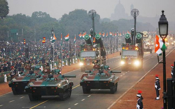 印度政府批准陆军自行采购武器弹药 和战备物资以应对“紧急事宜” - 1