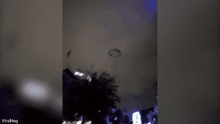 英国上空出现黑色烟圈UFO 疑似外星人造访地球（组图） - 5