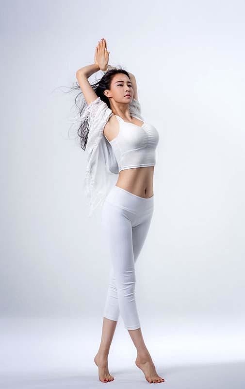 软妹：中国最性感的瑜伽女神母其弥雅，其实是个汉族姑娘