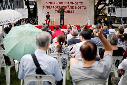 新加坡爆发罕见大规模示威 要求独立调查李显龙（图） - 1