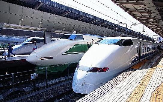病急乱投医？印度找苹果公司帮忙研发高铁，时速600km/h，超越中国高铁！
