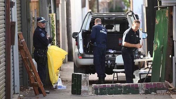 绞肉机中藏炸弹！悉尼4名恐怖分子嫌犯被逮捕 或曾欲携自制设备炸飞机！ - 3