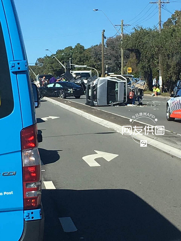 悉尼A3高速公路M5路口6车发生严重车祸 曾出现长时间拥堵 现交通已基本恢复正常 - 1