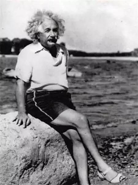 爱因斯坦吐舌照以80万价格成交被拍卖（组图） - 1