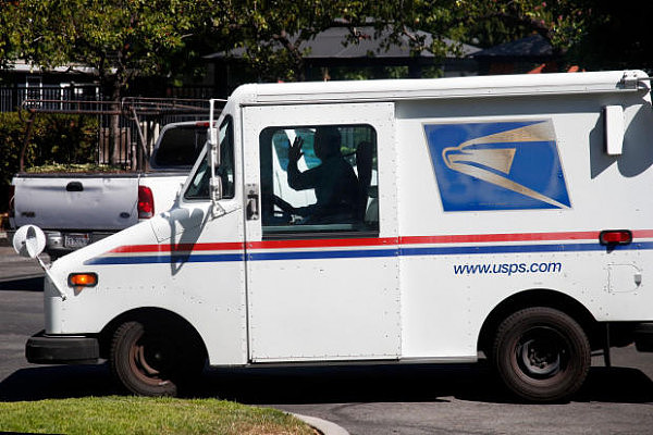 华裔男子在美国当邮递员 送信29年 开始了退休生活（组图） - 5