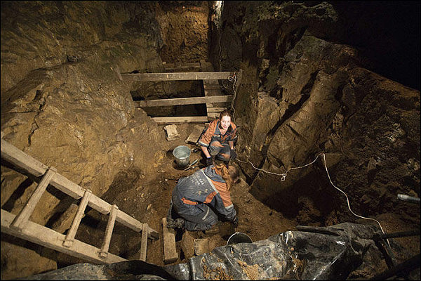 西伯利亚又挖宝！发现6.5万年前手镯（组图） - 4