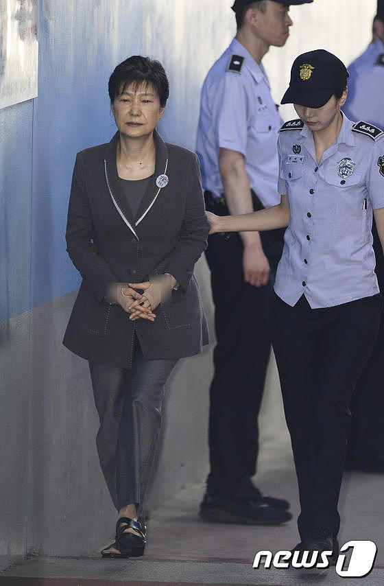 朴槿惠今日再受审 检方仍没有犯罪证据（组图） - 4