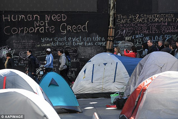 悉尼马丁广场“帐篷城”规模持续扩大 警方或采取驱逐行动（图） - 3