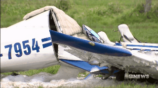 悲剧！19岁中国男生墨尔本学开小飞机失事坠毁，被困长达90分钟，终不治身亡！(动图) - 5