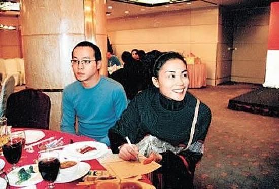 他与王菲婚姻惹人关注 如今被说穷困实有亿万家产！（图） - 1