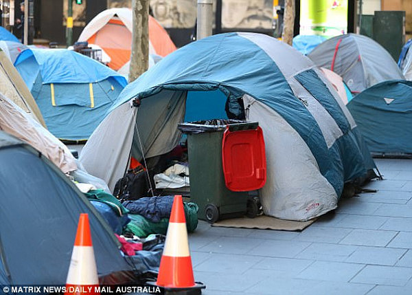 悉尼CBD“帐篷城”有望彻底消失！警方获权强拆“帐篷城”并驱逐流浪汉 - 4
