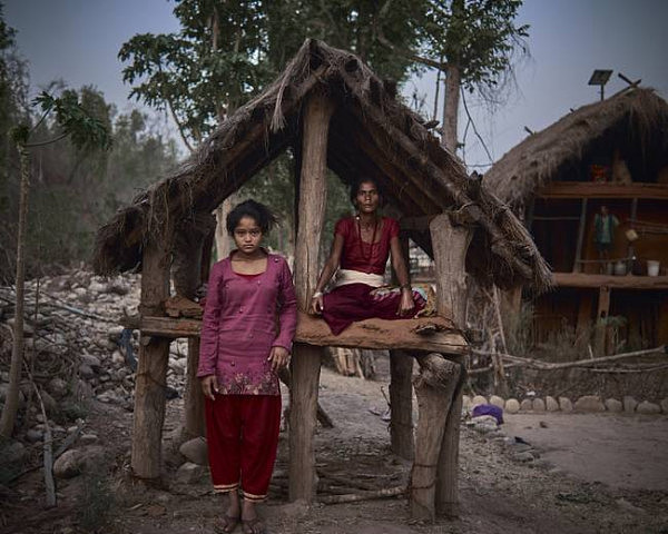 尼泊尔女性月经期间被驱逐屡禁不止 政府出狠招整治 - 1