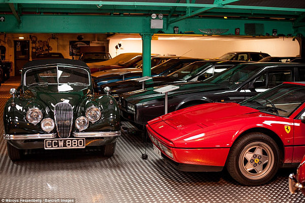 英国富豪收藏350辆老爷车 总价值高达4000万英镑 （组图） - 2