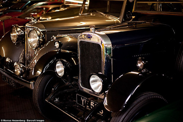 英国富豪收藏350辆老爷车 总价值高达4000万英镑 （组图） - 8