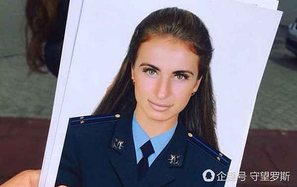 俄罗斯警花集体晒美照：身材颜值都一流（组图） - 12