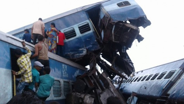 印度火车脱轨事故 已致23人死 150人伤（组图） - 3