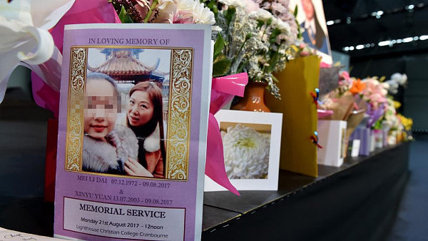 澳华裔母女遇车祸双双无辜惨死 1500人参加其追悼会（图） - 2