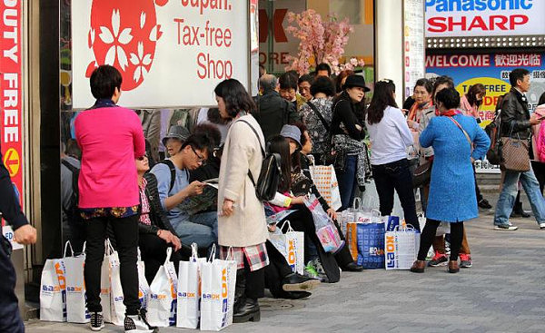 在日本当导购的中国女孩：辛苦却拿不到高报酬（组图） - 2