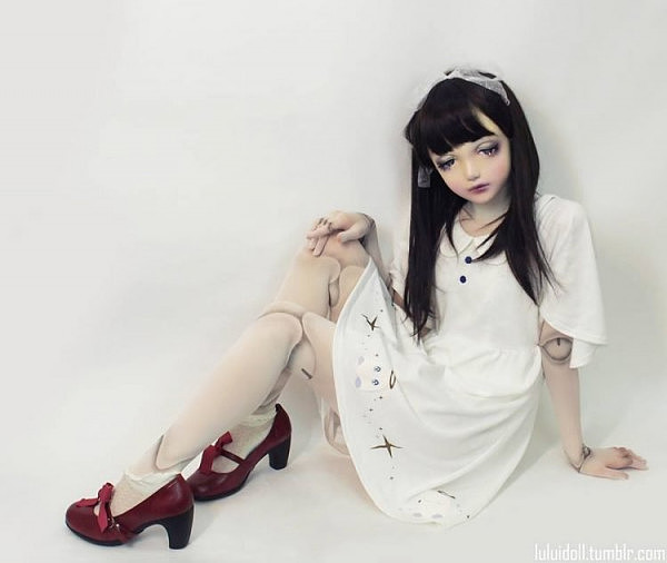 日本设计师创造世界首个“活娃娃模特” 让人毛骨悚然（组图） - 4