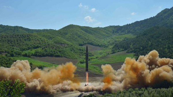 朝鲜又发射了一枚导弹：美国暗示“不靠谱”（图） - 1