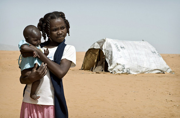 在战火纷飞的南苏丹 童婚越来越多13岁就被迫嫁人（组图） - 6
