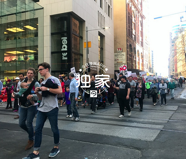 悉尼街头出现反同性婚姻游行 目前抵达King Street苹果店附近（视频） - 1