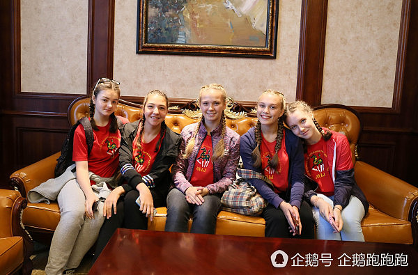 俄罗斯妹子们造访中国五星级酒店后 不想走了（组图） - 10