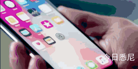 中国人买不起？！iPhoneX正式出世了！人脸识别、无线充电、无Home键，AR技术玩游戏，还能自制表情包！文末有彩蛋！ - 27