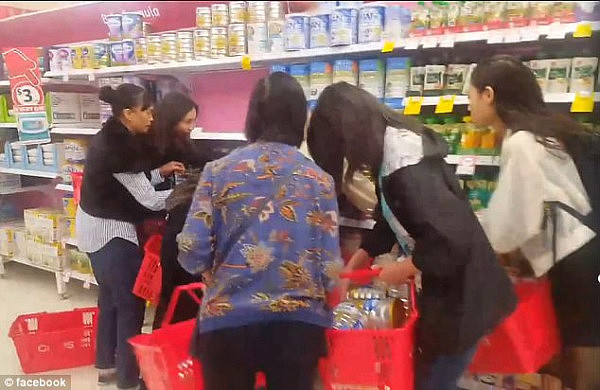 澳洲妈妈：“一群亚洲女人为抢奶粉大打出手，每天30秒扫空货架”！（视频） - 2