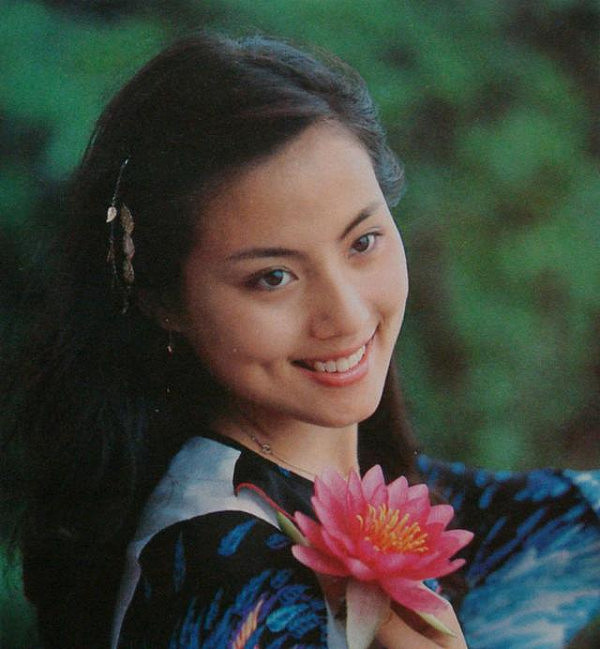 87《红楼梦》凤姐第一人，被骗到香港当小三，后自杀令人唏嘘