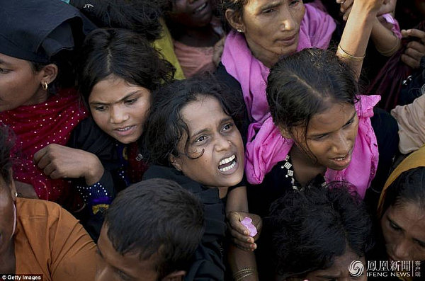 缅甸：担心受到“种族清洗”，38万人逃离国境(组图) - 5