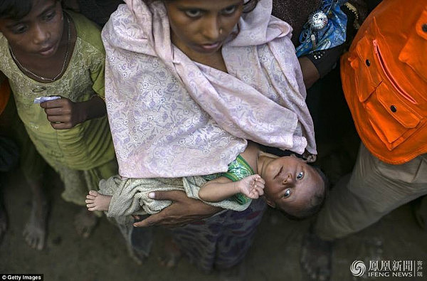 缅甸：担心受到“种族清洗”，38万人逃离国境(组图) - 8