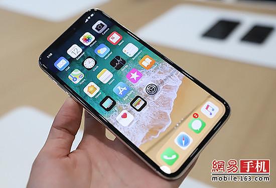 iPhone X真机上手体验：摸了你真的会欲罢不能