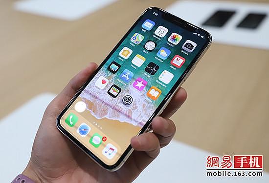 iPhone X真机上手体验：摸了你真的会欲罢不能