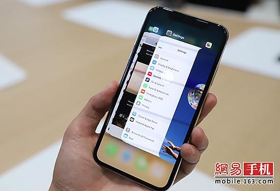 iPhone X真机上手体验：摸了你真的会欲罢不能