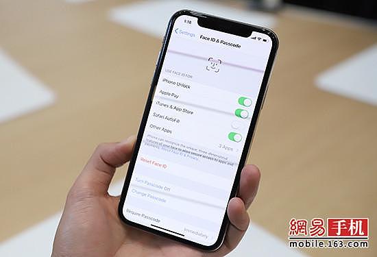 iPhone X真机上手体验：摸了你真的会欲罢不能