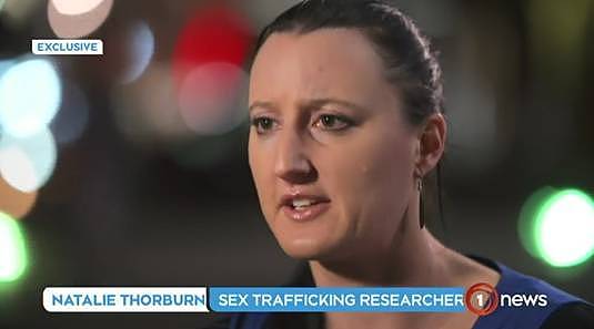 新西兰9岁小女孩被母亲逼去卖淫，这样的事竟只是冰山一角 - 1