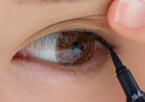 下眼线有几种画法​ 单眼皮怎么画下眼线 - 1