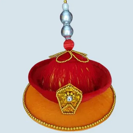 乾隆皇帝帽子上的饰品：独特标识与皇权象征 - 1
