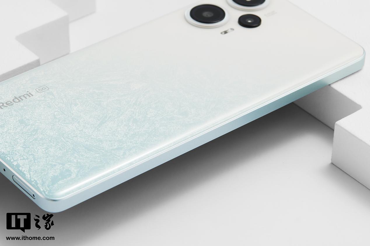 【IT之家开箱】Redmi Note 12 Turbo开箱图赏：手机中的冰系法师 - 6