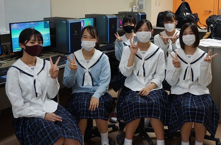 日本某女高中学校成立电竞部：目标进军《堡垒之夜》全国大赛 - 1