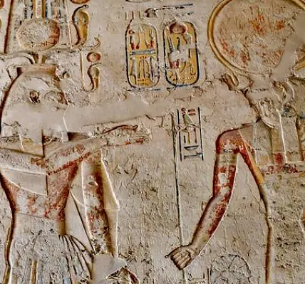 古埃及最美的女人：尼斐尔泰梯的传奇故事 - 1