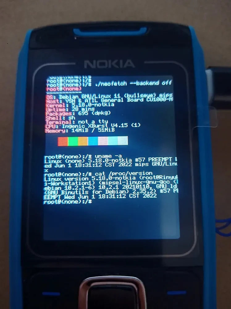 [图]达人改造Nokia 1680 使其成为便携式Linux计算机 - 2