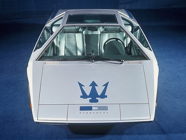 引领汽车设计二十年：盘点五款震惊世界的楔形概念车 - 9