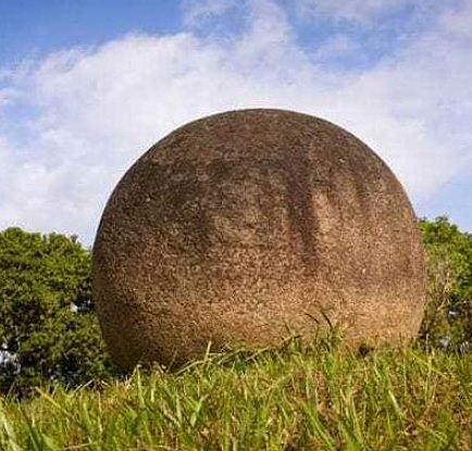 揭秘哥斯达黎加巨型石球的真相，主要分布在什么地方？ - 1